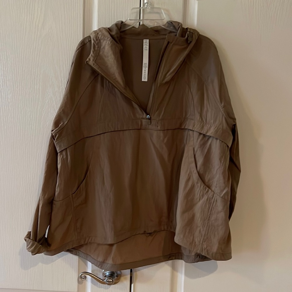 EUC lululemon 3/4 zip jacket